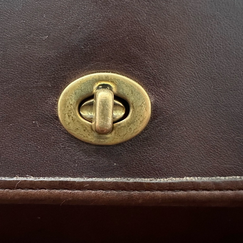 Vintage Coach Court Bag - Mahogany Brown Leather Crossbody 9870 - Picture 5 of 13